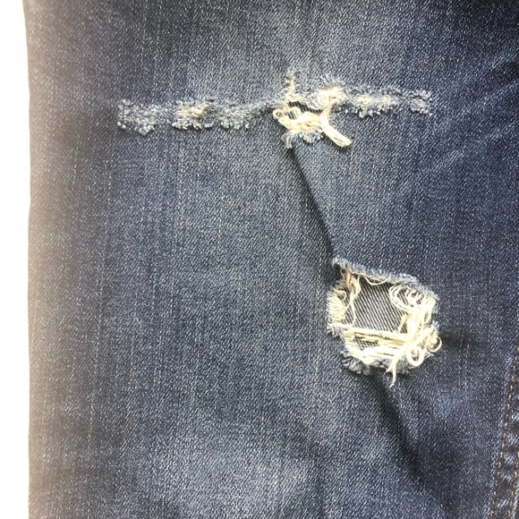 Zara distressed jeans (lower rise) - Picture 2 of 9
